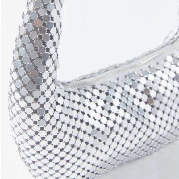 Urban Outfitters Chainmail Silver Retro Y2K Shoulder Bag | NWT - Picture 6 of 7